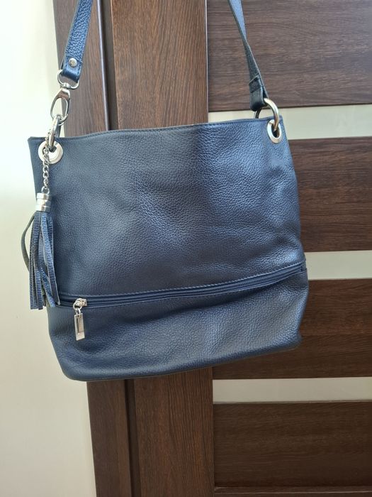 Granatowa skórzana torebka Ryłko