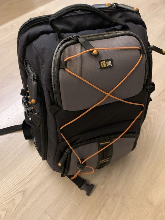 Máquina fotográfica Eos 350d com lentes, acessórios e mochila