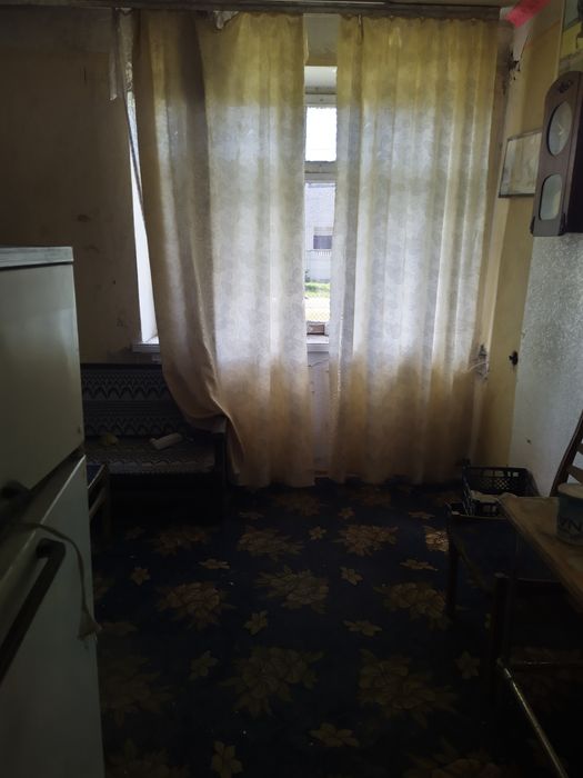 Продам будинок  під ремонт