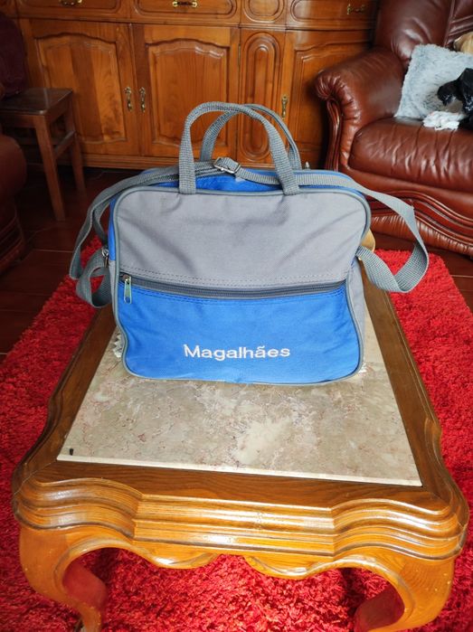 Várias mechilas escolar