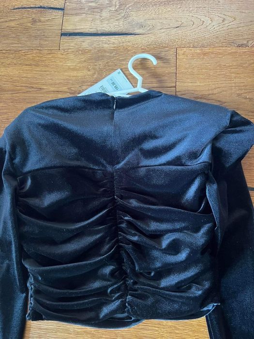 Aksamitny top z Zara, S nowy