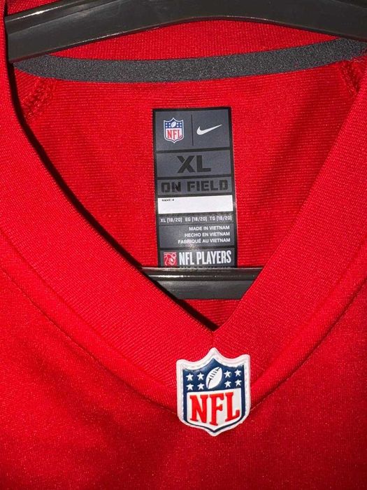 Чоловіча червона футболка Nike NFL Patrick Mahomes Kansas City Chiefs Player Name & Number.