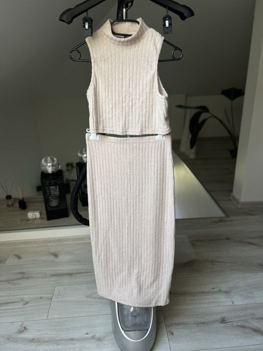 Zestaw dwuczęściowy spódnica midi i top M