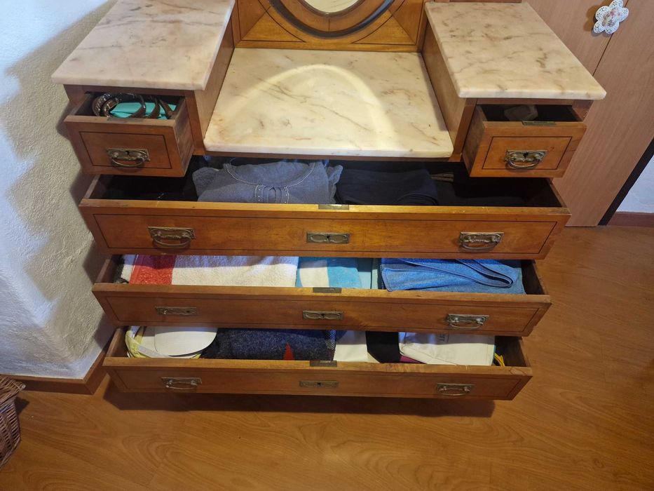 Quarto completo em pau cetim. (7 Móveis) (Vintage)