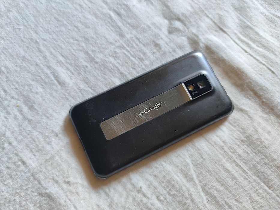 LG Optimus 2X смартфон P990 HDMI первый флагман легенда