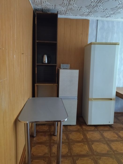 Здається кімната в гуртожитку