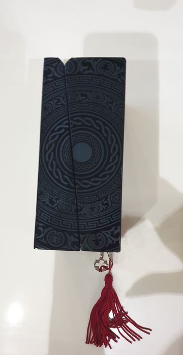 Продам шкатулку от духов Killian.