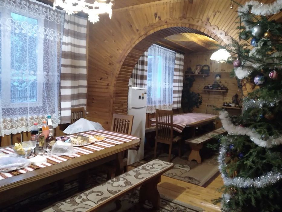 Відпочинок в Яремче . У Батьківській Хаті.