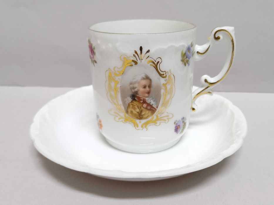 Secesyjna filiżanka, portret kawalera, RC Rosenthal Louis XIV