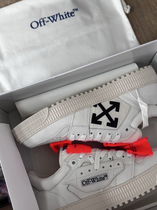 Off White 44 розмір