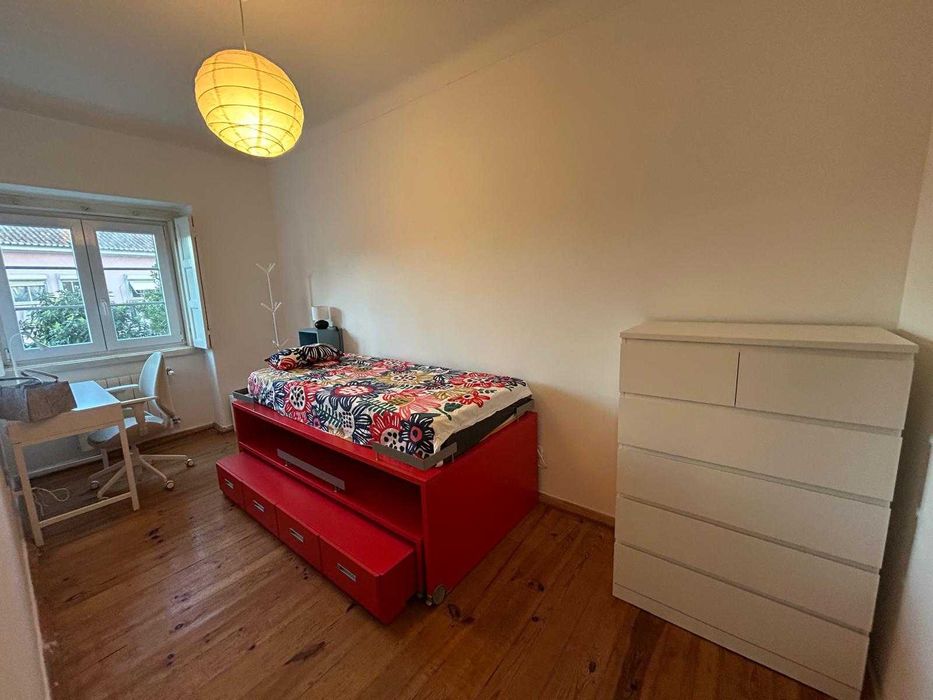 Arrenda-se quarto em entrecampos, Lisboa