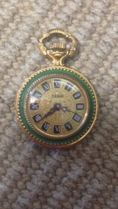 Relógio marca Yema antigo a corda de peito