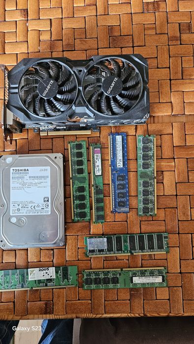 Części  komputerowe