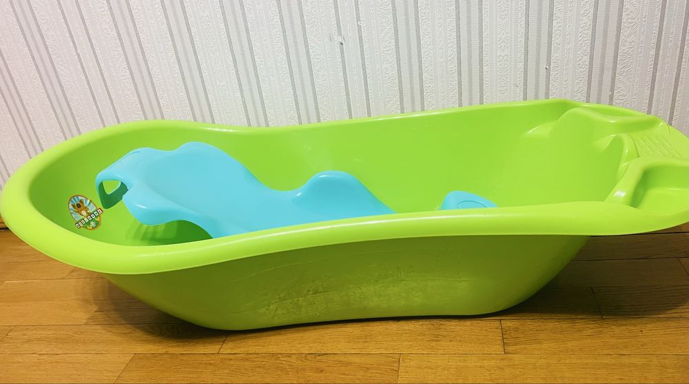 Дитяча ваночка та гірка для купання