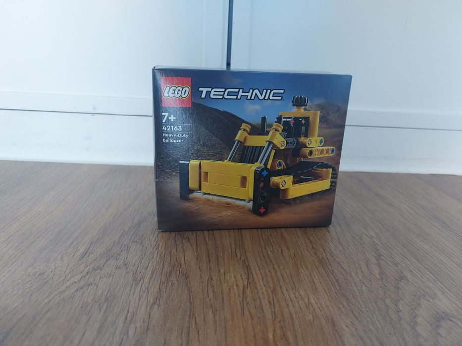 Lego 42163 Technic Heavy-Duty Bulldozer