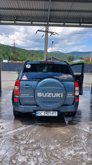 продам надійну машину на повному худу