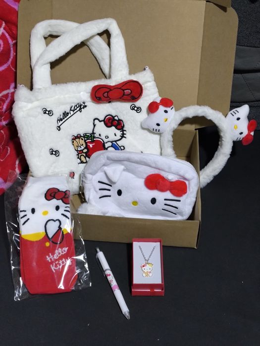 Zestaw prezentowy Hello Kitty (4)