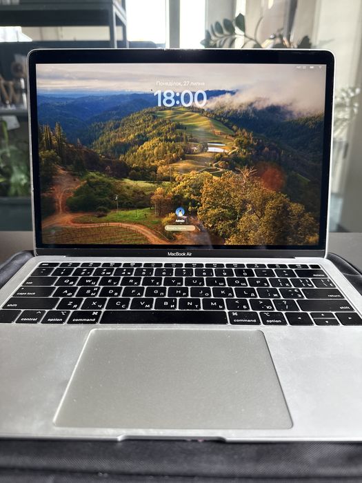 MacBook Air 13” Retina 2019 | Intel i5 | 8GB | 128GB