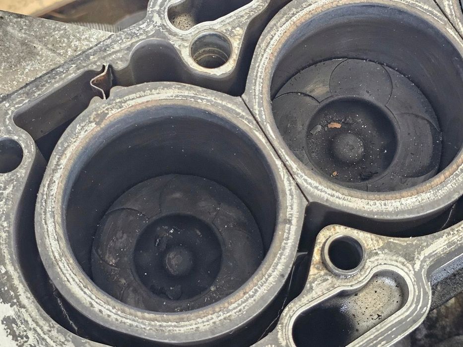 Dół blok silnika volvo XC60 XC70 S80 V70 V50 S40 C30 C70 2.4 D5…