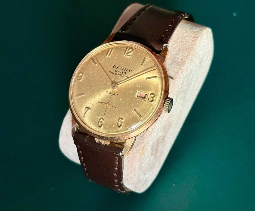 Relógio Vintage Cauny Swiss “Calendario”