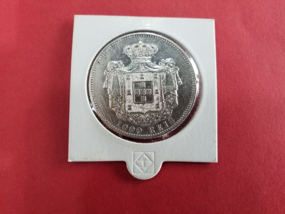 Moedas antigas em prata portuguesas.