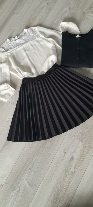 Komplet galowy dla dziewczynki r. 152
