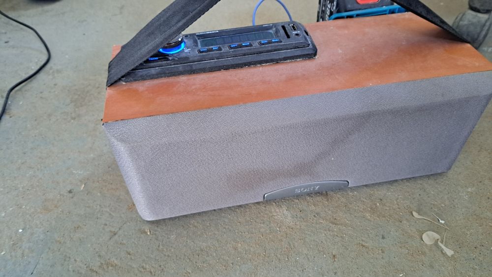 Radio budowlane na baterie Makita