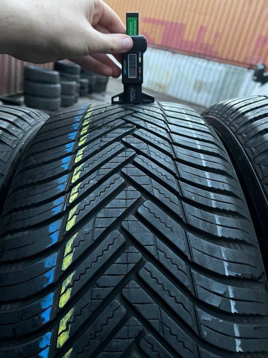 Шины БУ 235 50 R 19 Hankook kinergy 4s2x всесезон