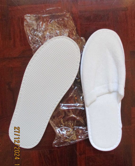 Chinelos de Quarto de Viagem
