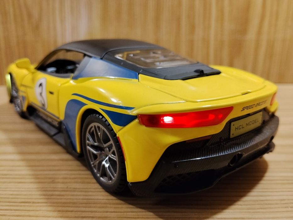 Модель Ferrari 1:22 (1:24) Автосвит металл свет звук инерция Феррари Машинка