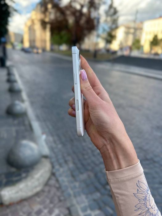 Apple iPhone  17 512Gb. ( White )