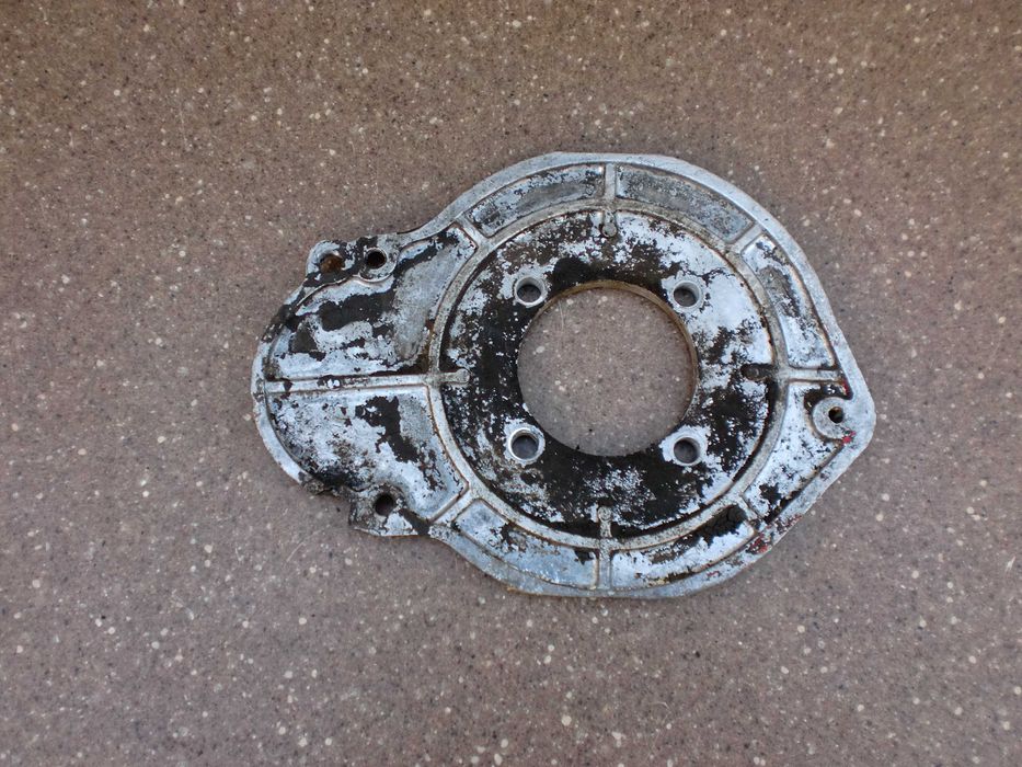 Крышка, плита маховика стартера ПД-10 МТЗ ЮМЗ