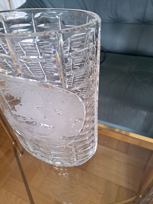 Wazon kryształowy z grawerunkiem