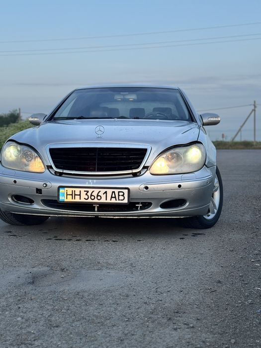 Продам автомобиль мерседес s220