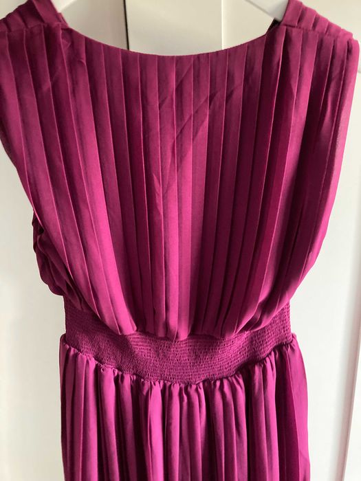 Sukienka purpurowa plisowana Cache Cache S