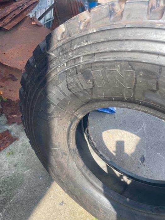 11.00R20 Michelin X