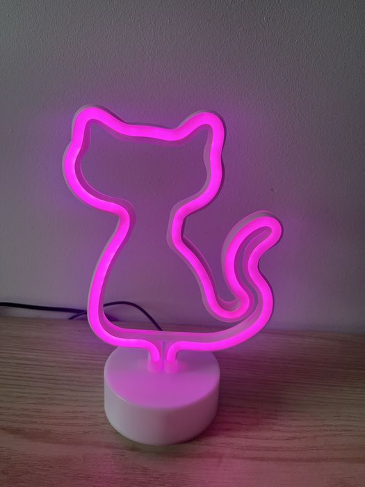 Lampka neon led różowa kot