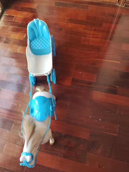 Carruagem mais cavalo Barbie