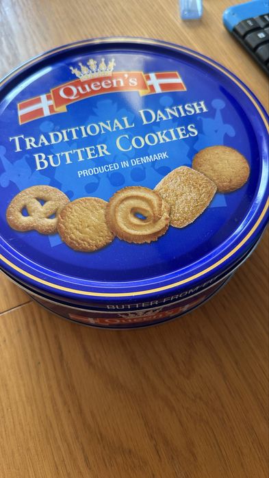 Puste pudełko metalowe danish butter cookies