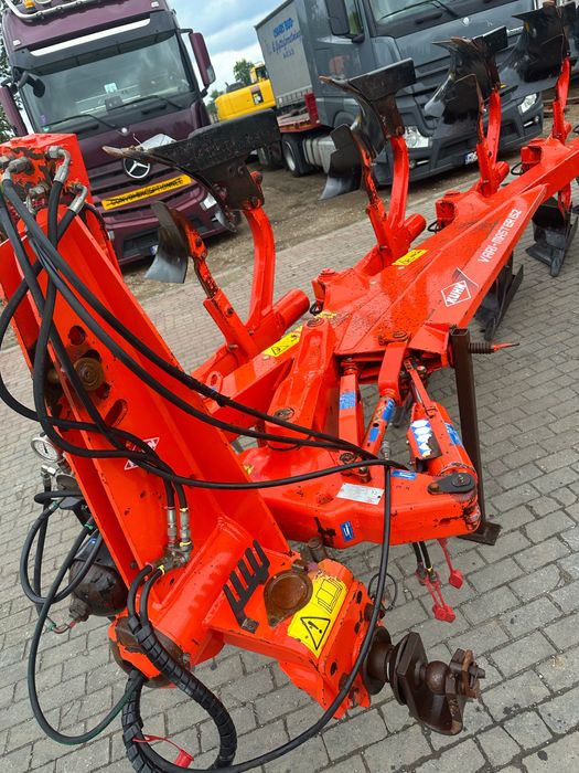 Pług 5 skibowy obrotowy Kuhn Vari Master 152 SUPER STAN 2010r