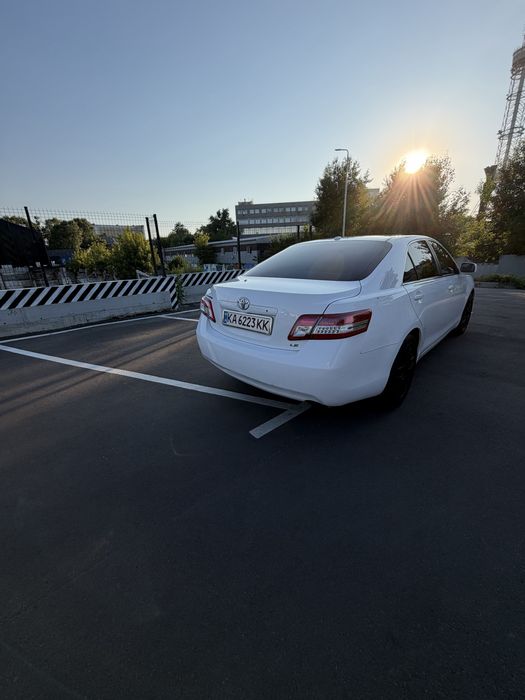 Toyota Camry 2,5 не бітая 100% рідний пробіг