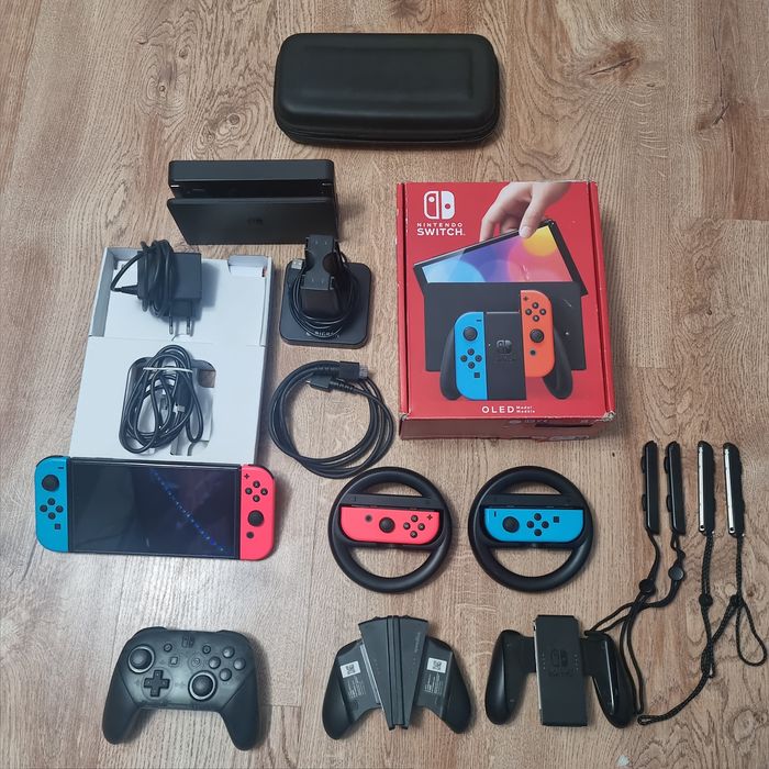 Konsola Nintendo switch OLED + gry i dodatki !