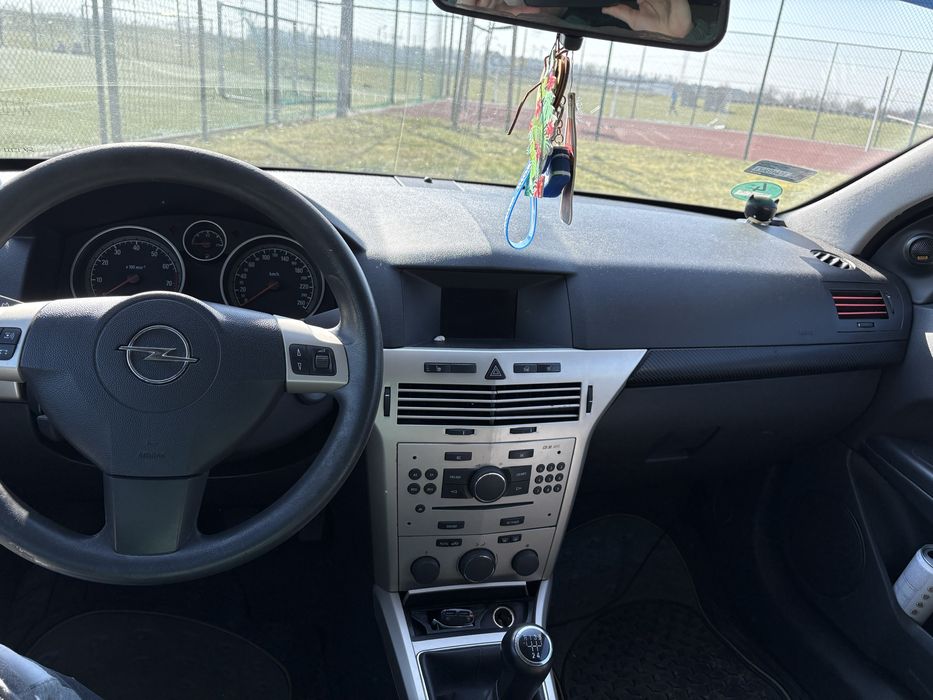 Opel Astra H GTC