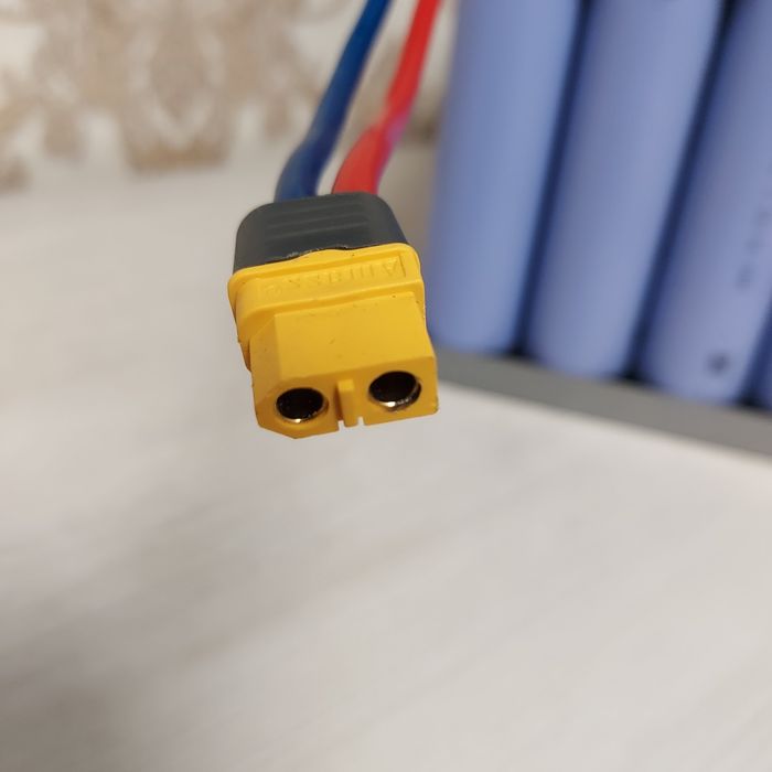 Сборка LiFePO4 24V 58Ah (8S4P)