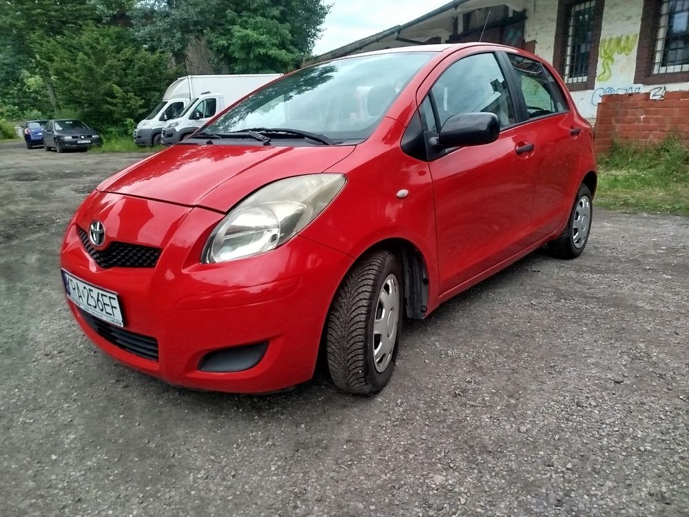 Toyota Yaris 1.0 Entry