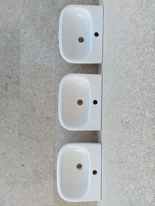 3 Lavatórios Brancos Duravit Novos 45 x 34 cm