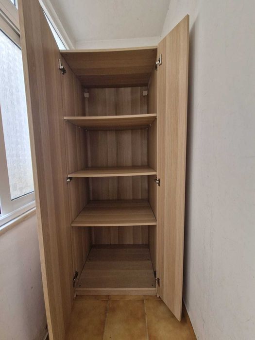 Armário PAX 75x58x201 cm – Excelente estado + 4 prateleiras + 2 portas