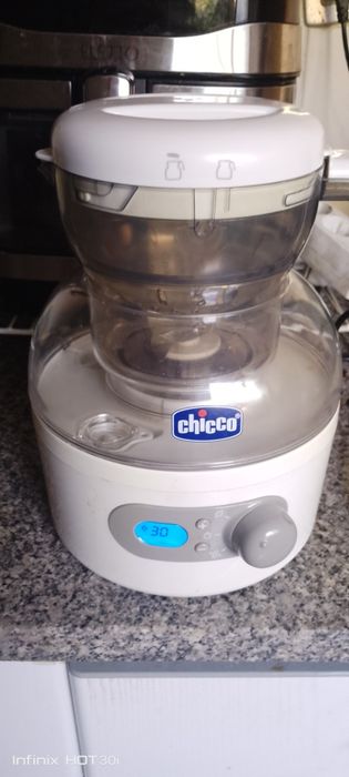 Máquina Chicco para fazer e aquecer  para de bebé+ de seis meses