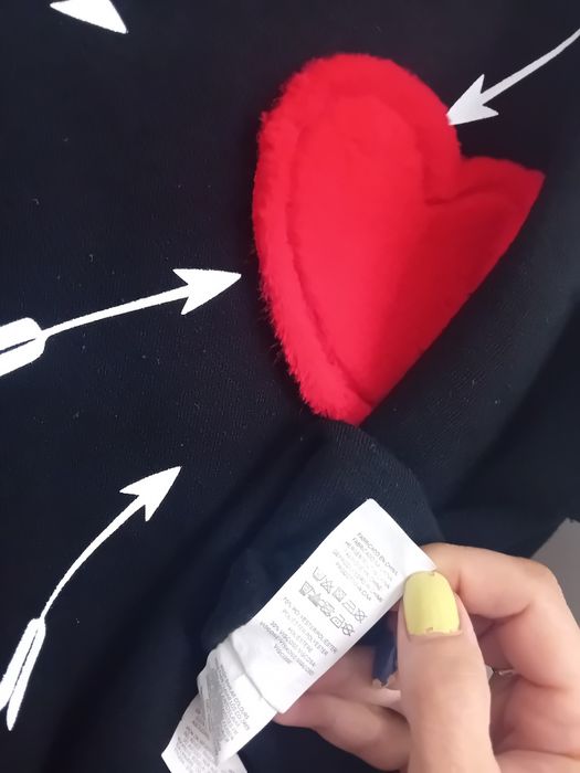 #Primark sweter top czarny serce