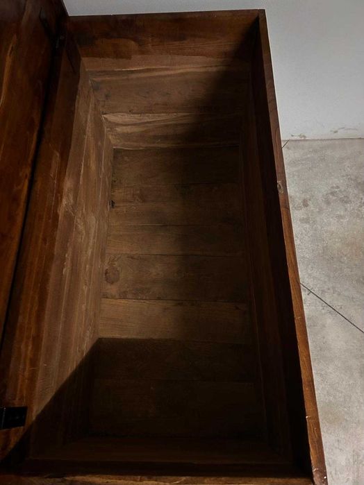 Caixa de madeira antiga